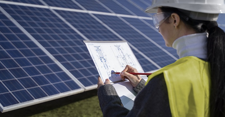 Desafios da energia solar: gargalos que travam seu crescimento no Brasil