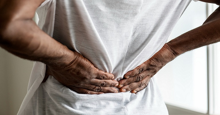 Por que sentimos dores na coluna?