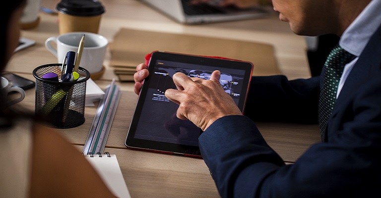 A revolução das plataformas digitais na inovação e transformação empresarial