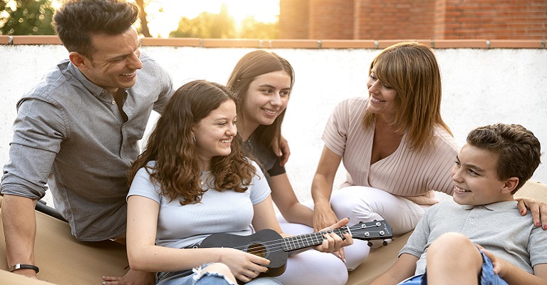 Adolescência, o desafio dos filhos e o aprendizado dos pais